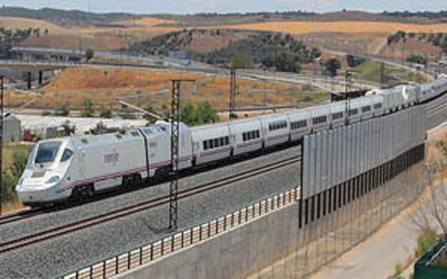 Competencia cree que la liberación del tren aprobada por el Gobierno es insuficiente