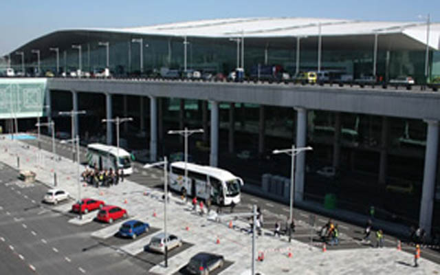 Barcelona tendrá su tren lanzadera al aeropuerto en 2018