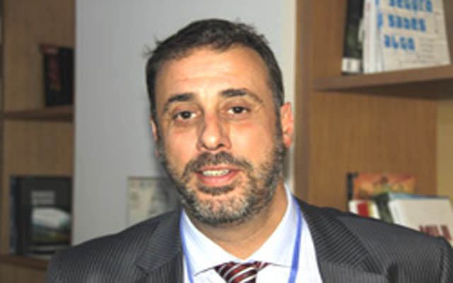 ¿Qué ventajas tiene la contratación de jets privados sobre las líneas comerciales?