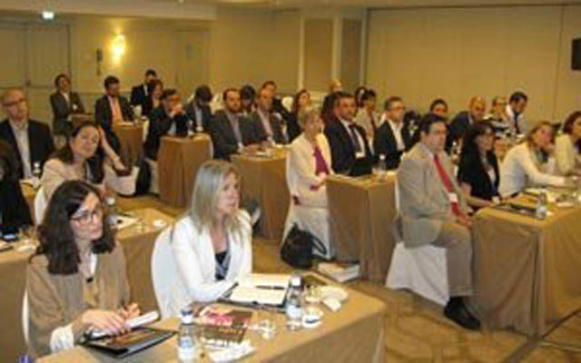 El móvil como herramienta para el viajero de negocios choca con problemas de seguridad