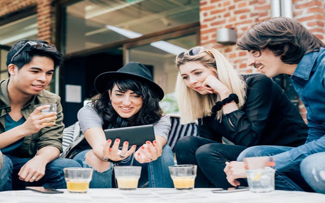 La generación millennial es el perfil más sociable del business travel