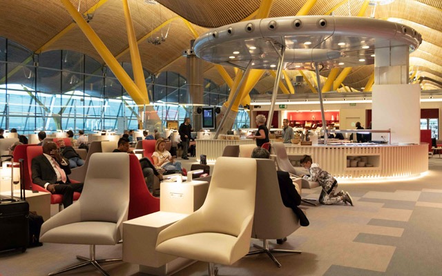 Madrid-Barajas es el aeropuerto más agradable de Europa, según una encuesta
