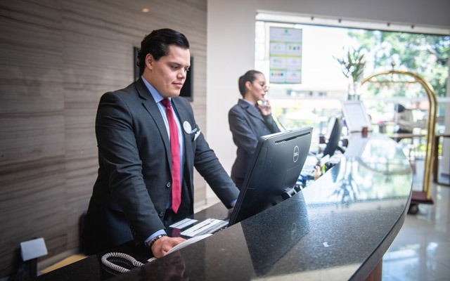 Inmersión tecnológica y escasez de personal, retos de los hoteles independientes para 2022