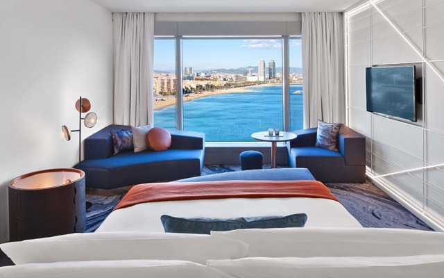 Los hoteles de Madrid y Barcelona vislumbran un ritmo de recuperación muy diferente