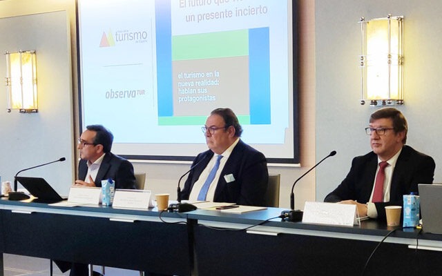 La Mesa del Turismo y Observatur reclaman plena movilidad con directrices comunes