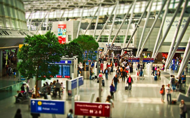 Los viajes de negocio de las empresas españolas alcanzan el 80% de los registros de 2019