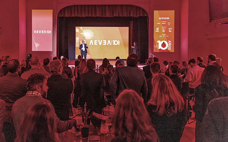 AEVEA concentra la sua strategia sulle migliori pratiche per gli eventi dopo aver celebrato il suo 10° anniversario