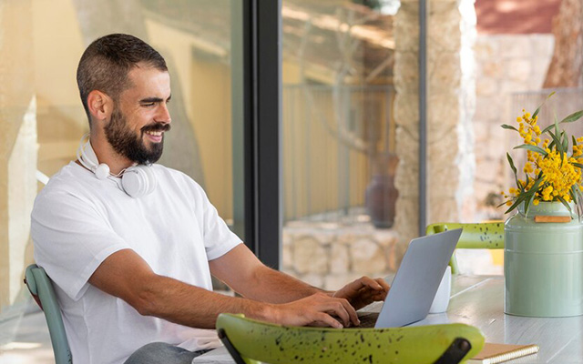 Il lavoro ibrido continua a dominare il futuro del lavoro