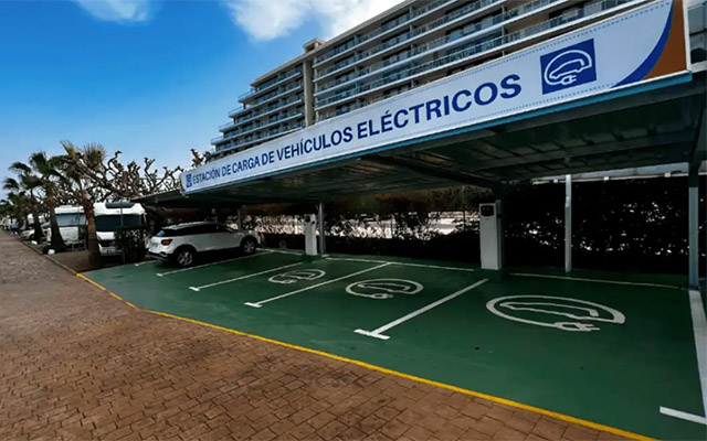 El 90% de los hoteles españoles no disponen de infraestructuras para vehículos eléctricos