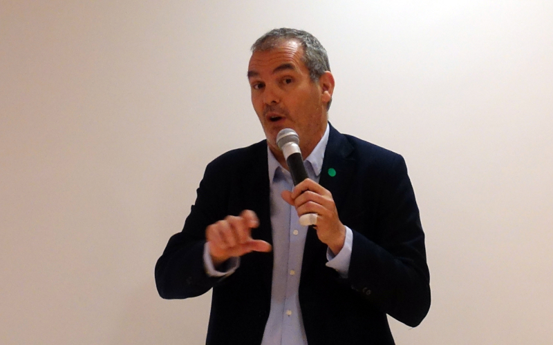 Verificação completa das viagens de negócios_Madrid