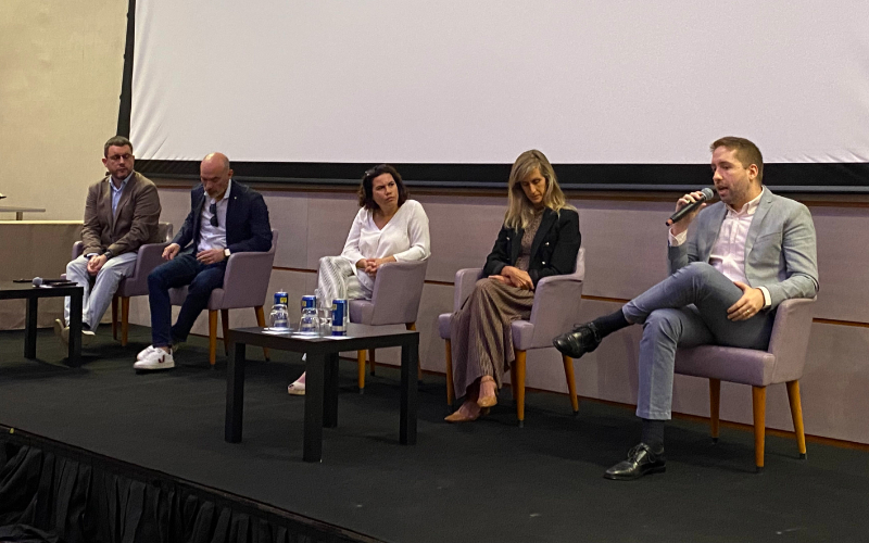 Verificação completa das viagens de negócios_Valencia