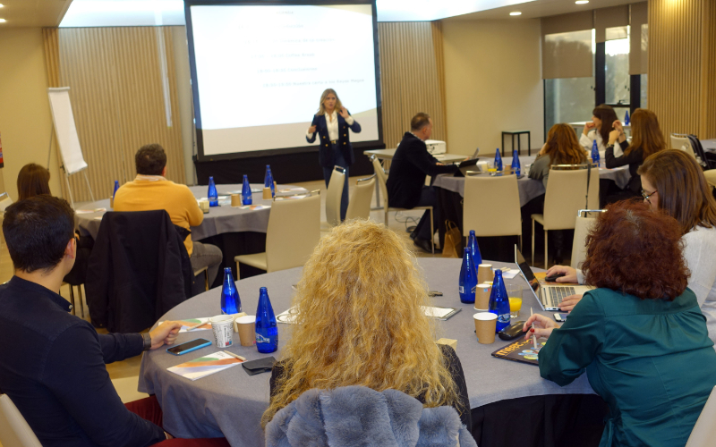 Como conter os gastos em viagens de negócios_Madrid