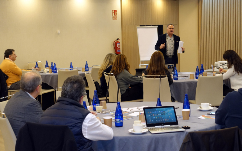 Como conter os gastos em viagens de negócios_Madrid