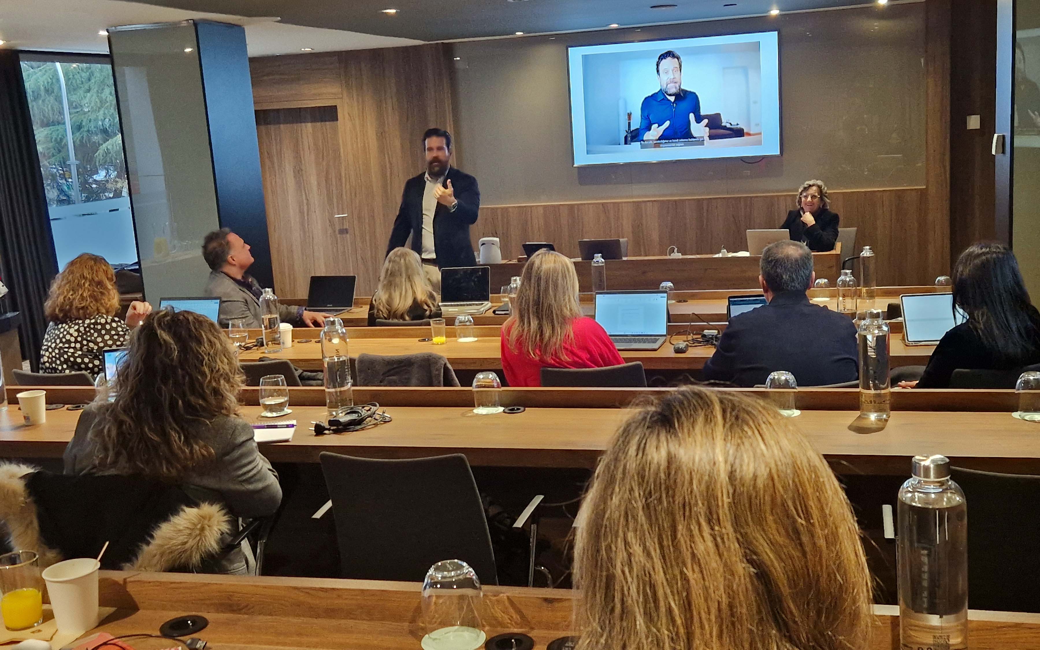 Curso de IA Generativa aplicada al sector MICE_Madrid