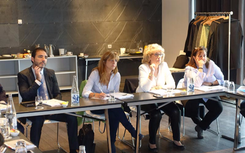 Corso di immersione nei viaggi d'affari I