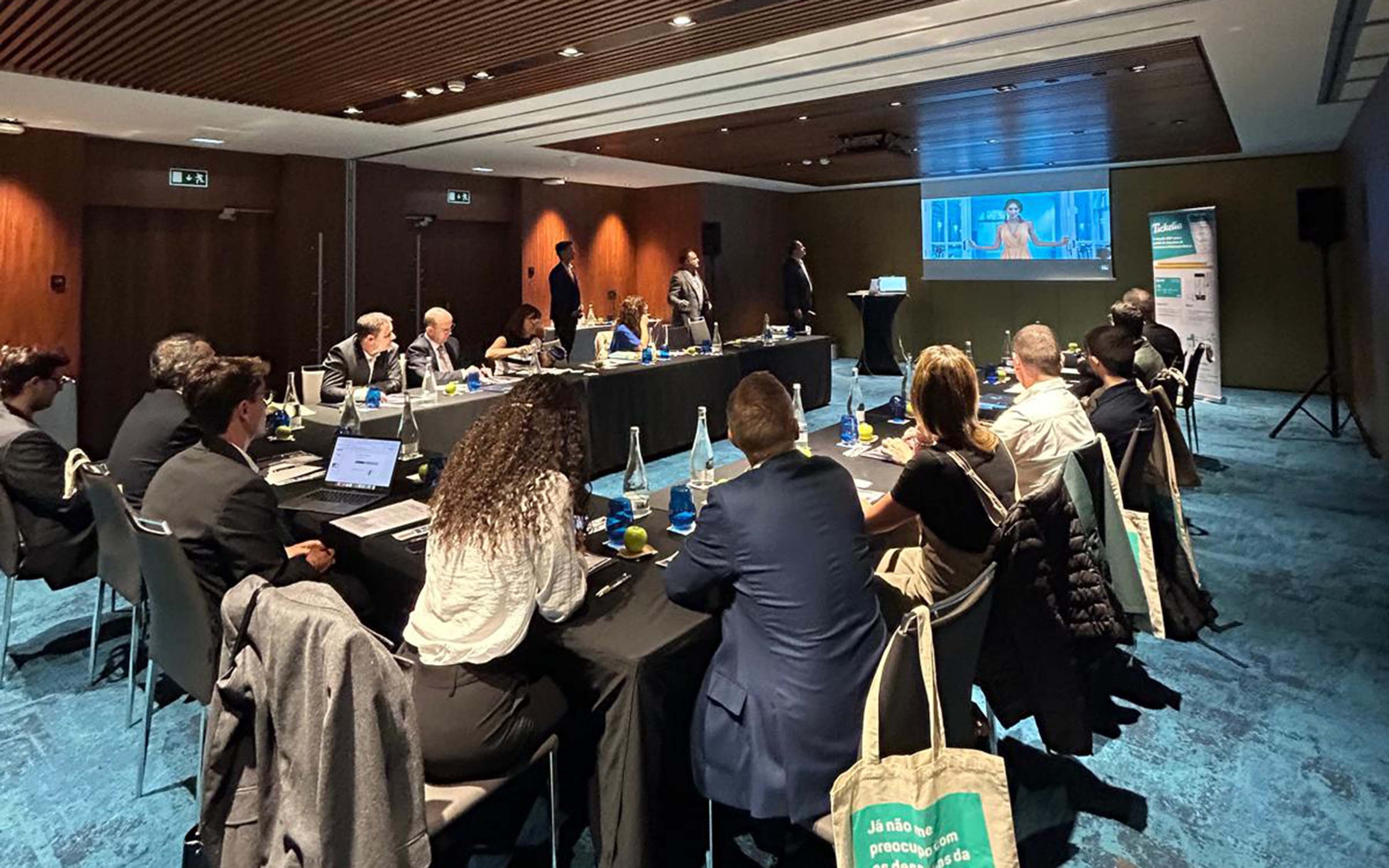 Challenges and opportunities in business travel for 2025_Oporto