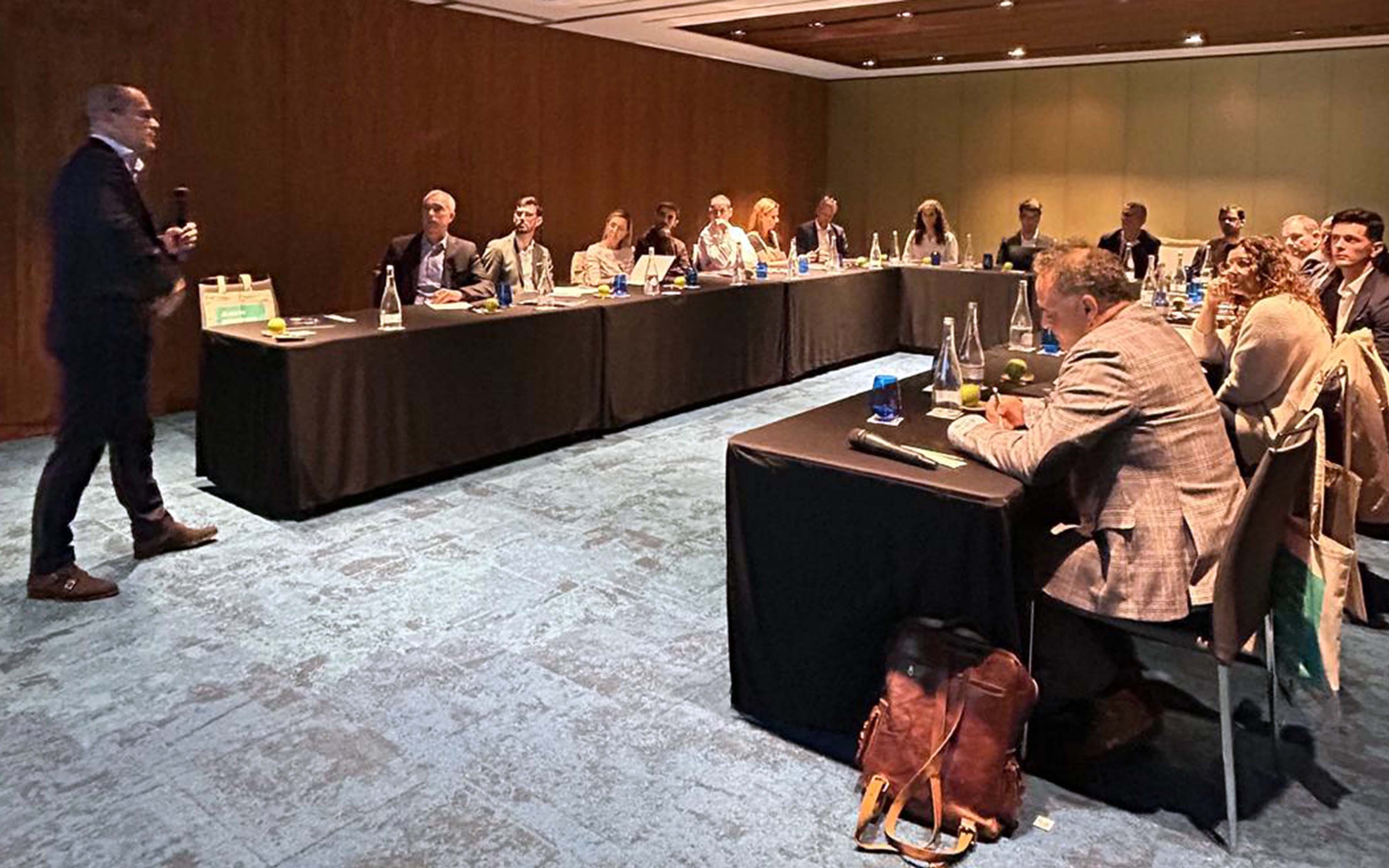 Challenges and opportunities in business travel for 2025_Oporto