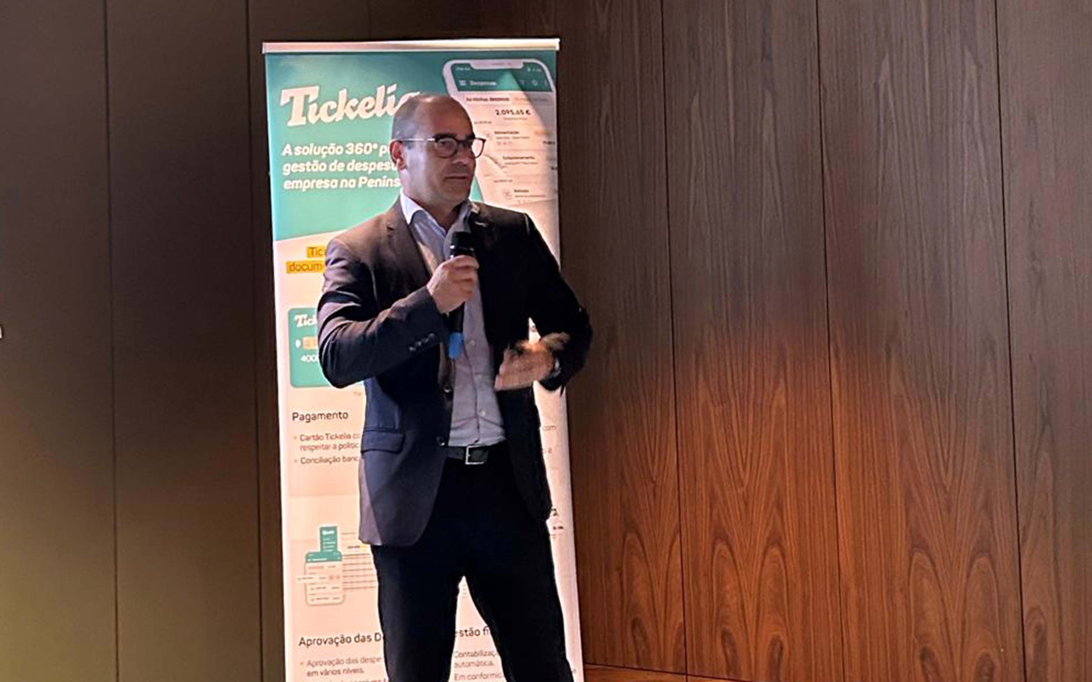 Challenges and opportunities in business travel for 2025_Oporto