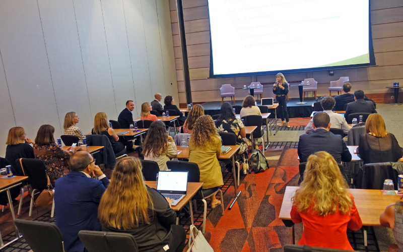 Estratégias de Viagens de Negócios 2023 Tecnologia e Sustentabilidade_Valencia