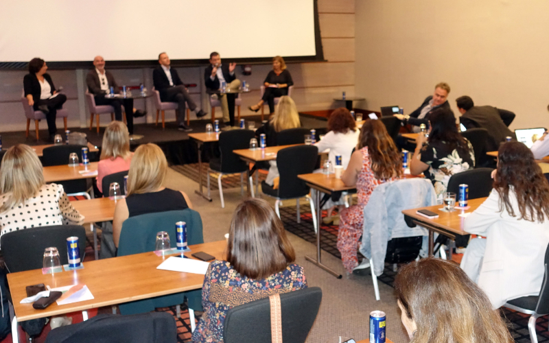 Estratégias de Viagens de Negócios 2023 Tecnologia e Sustentabilidade_Valencia