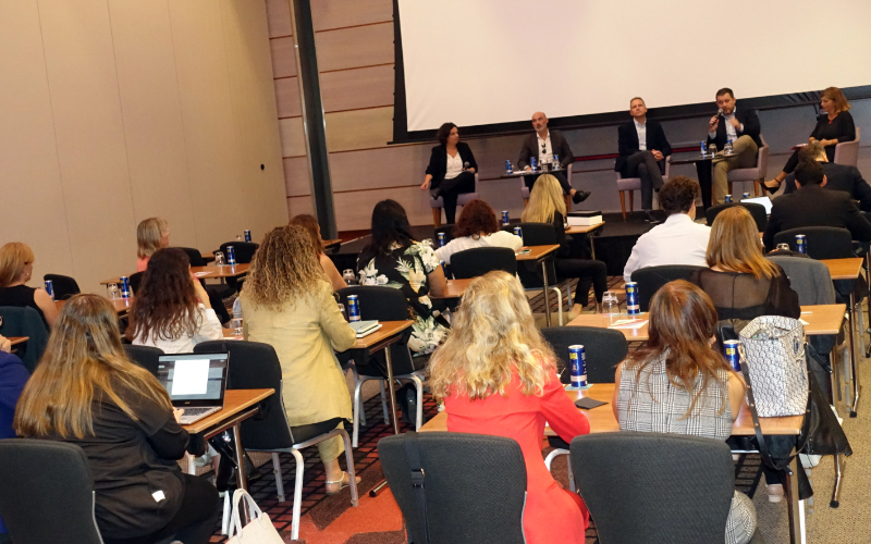 Estratégias de Viagens de Negócios 2023 Tecnologia e Sustentabilidade_Valencia