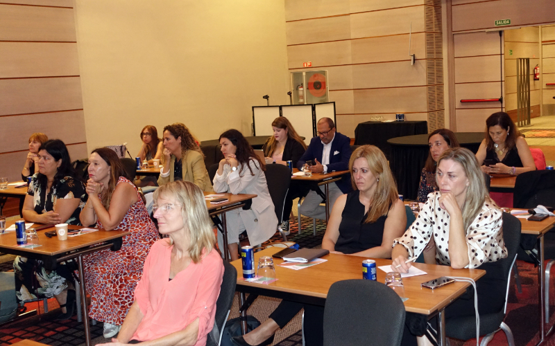 Estratégias de Viagens de Negócios 2023 Tecnologia e Sustentabilidade_Valencia