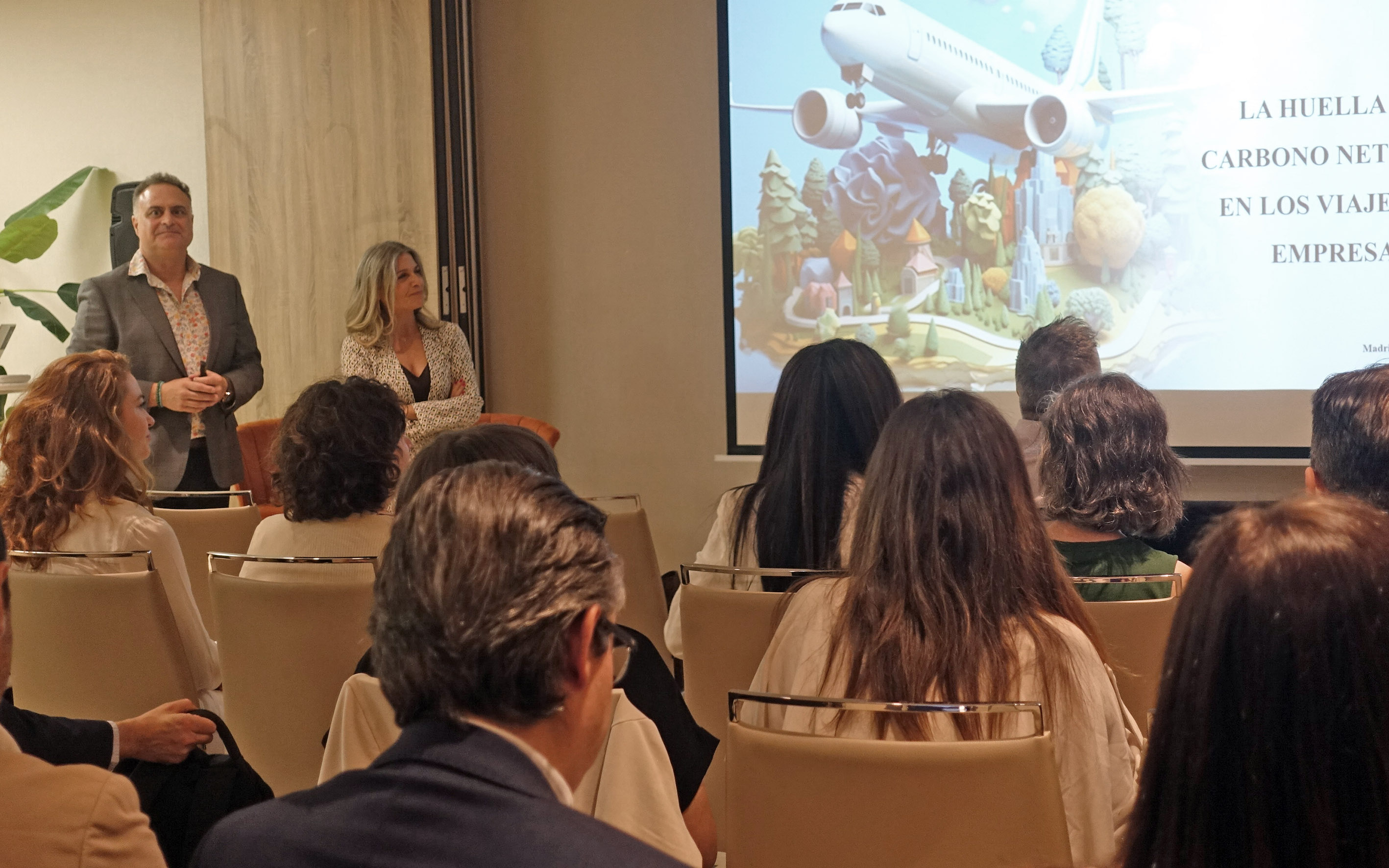 Pegada de carbono Net Zero nas viagens de negócios_Madrid