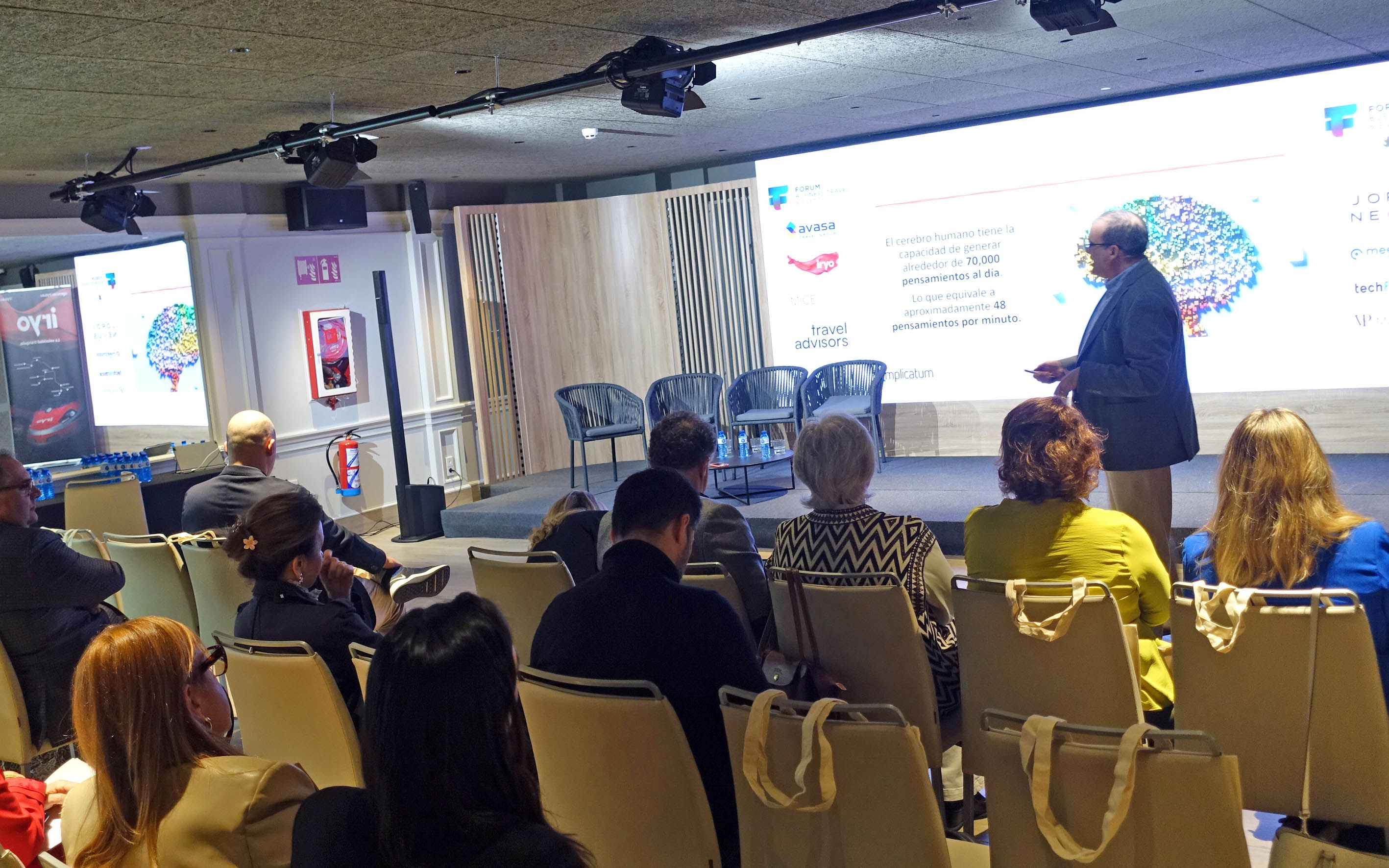 A humanização dos eventos empresariais na era da tecnologia_Madrid