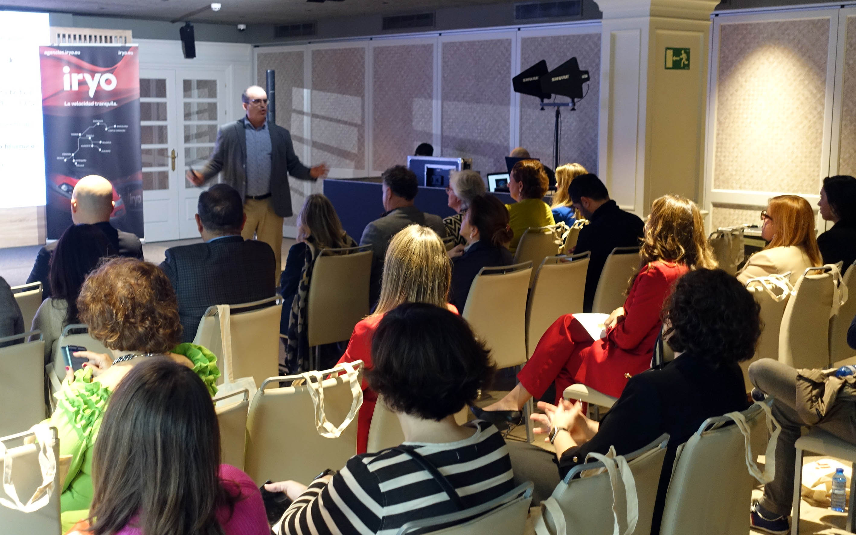 A humanização dos eventos empresariais na era da tecnologia_Madrid