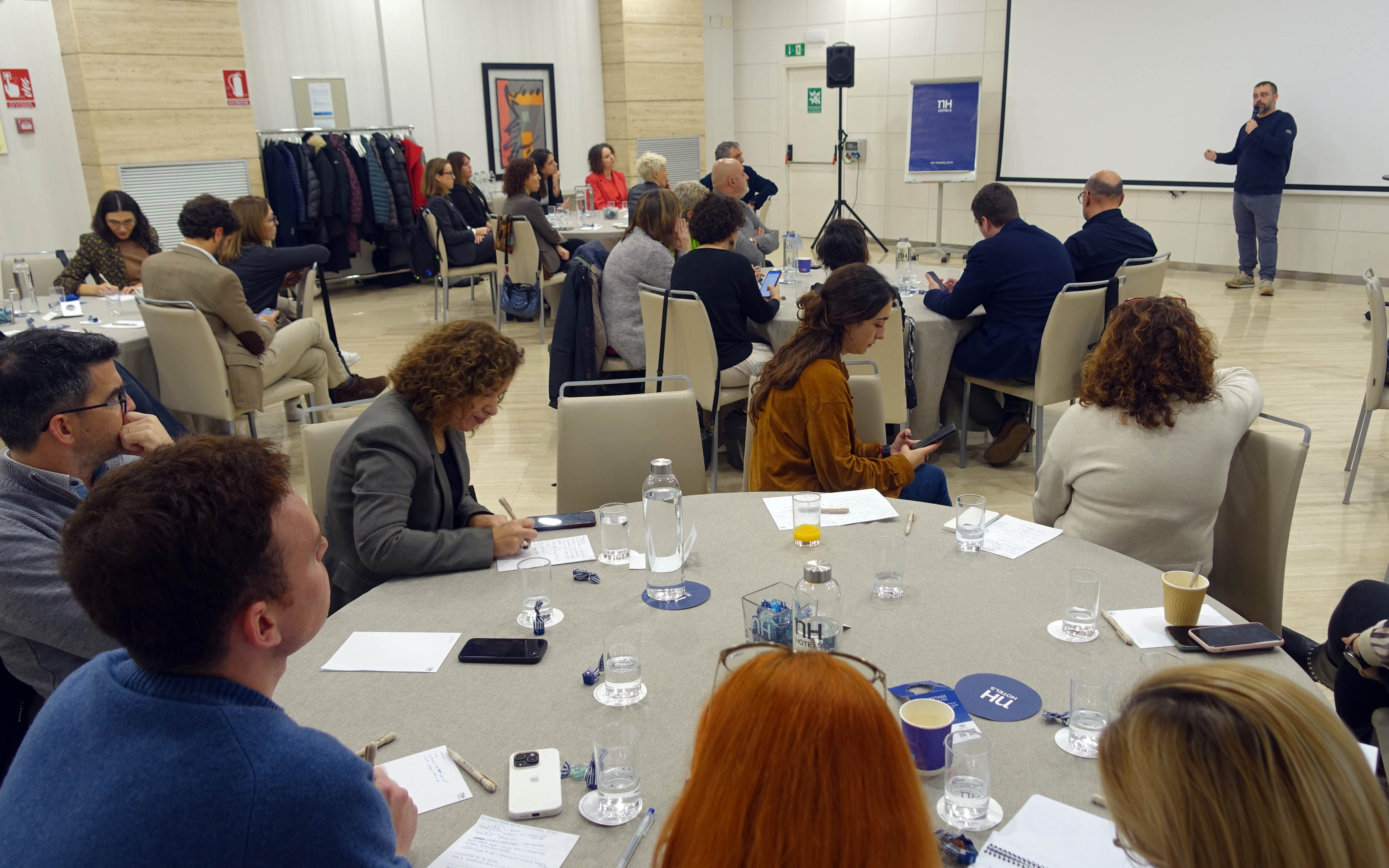 Manual de sobrevivência face à subida dos preços nas viagens de negócios_Barcelona