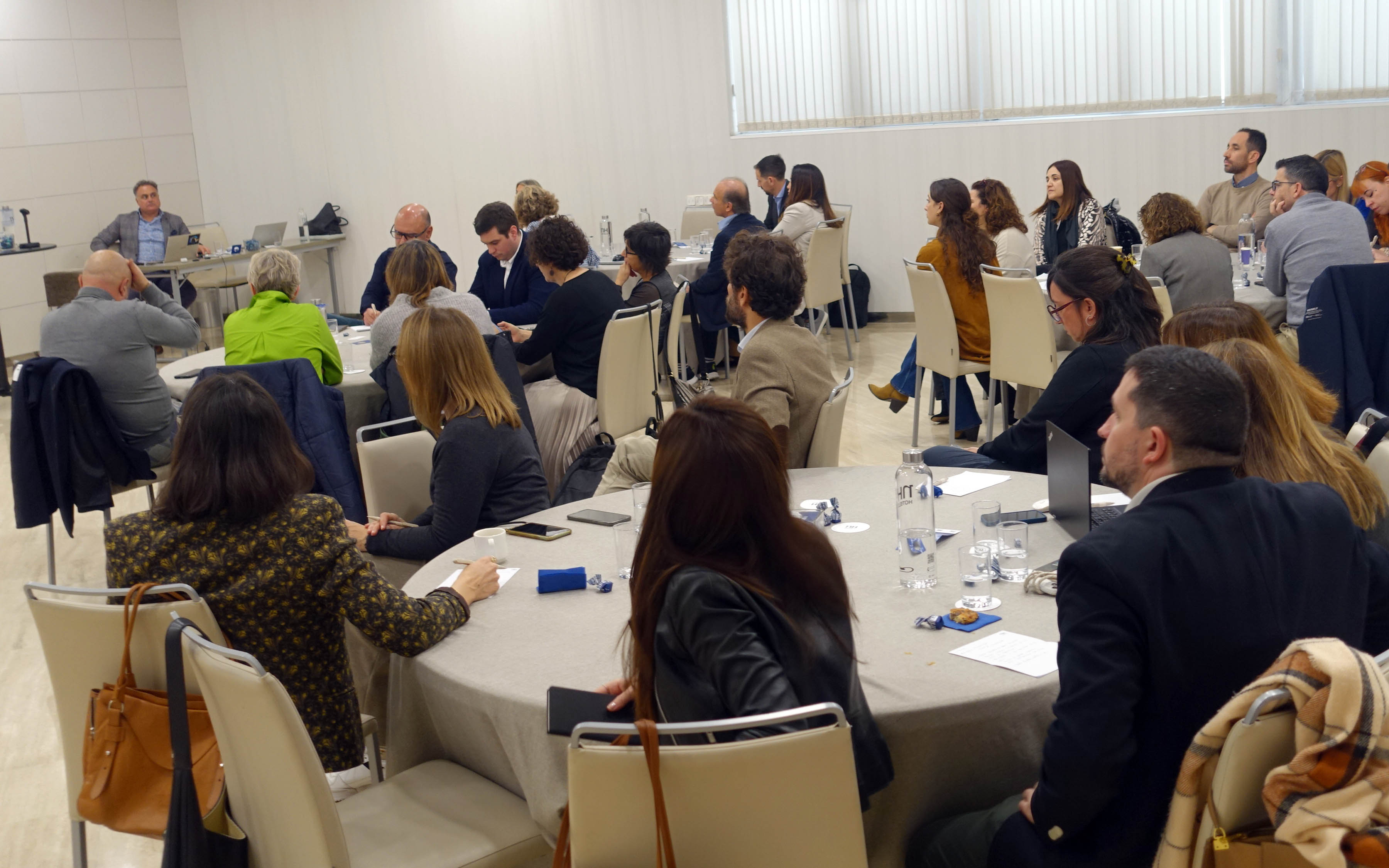 Manual de sobrevivência face à subida dos preços nas viagens de negócios_Barcelona