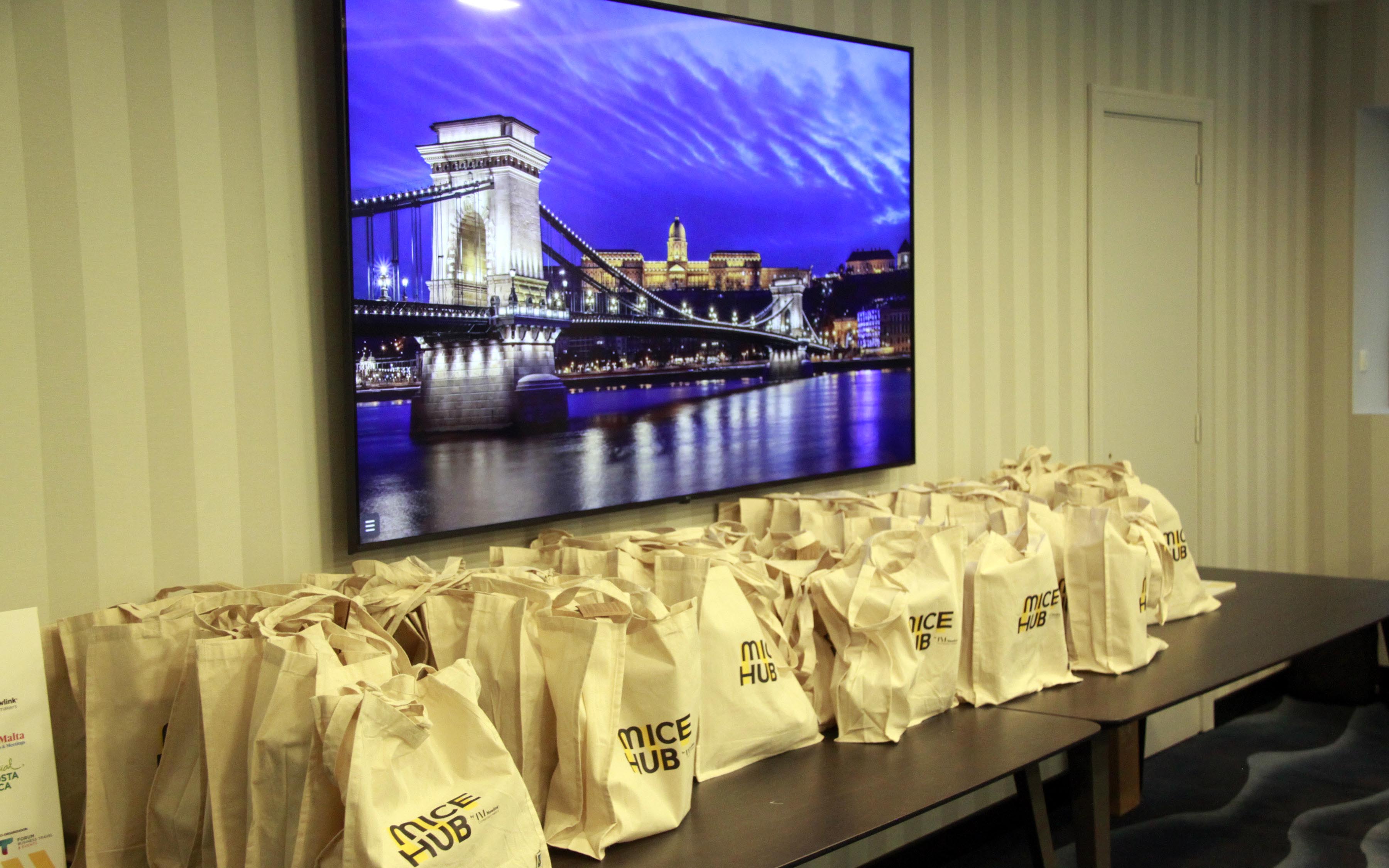 MICE Hub by Newlink_Engagement que transcende: Ligar-se à NewGen em eventos empresariais