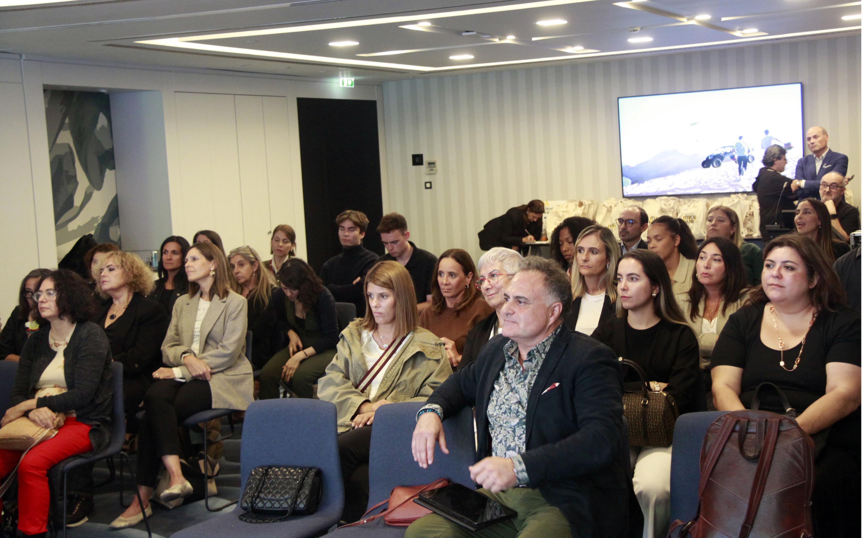 MICE Hub by Newlink_Engagement que transcende: Ligar-se à NewGen em eventos empresariais