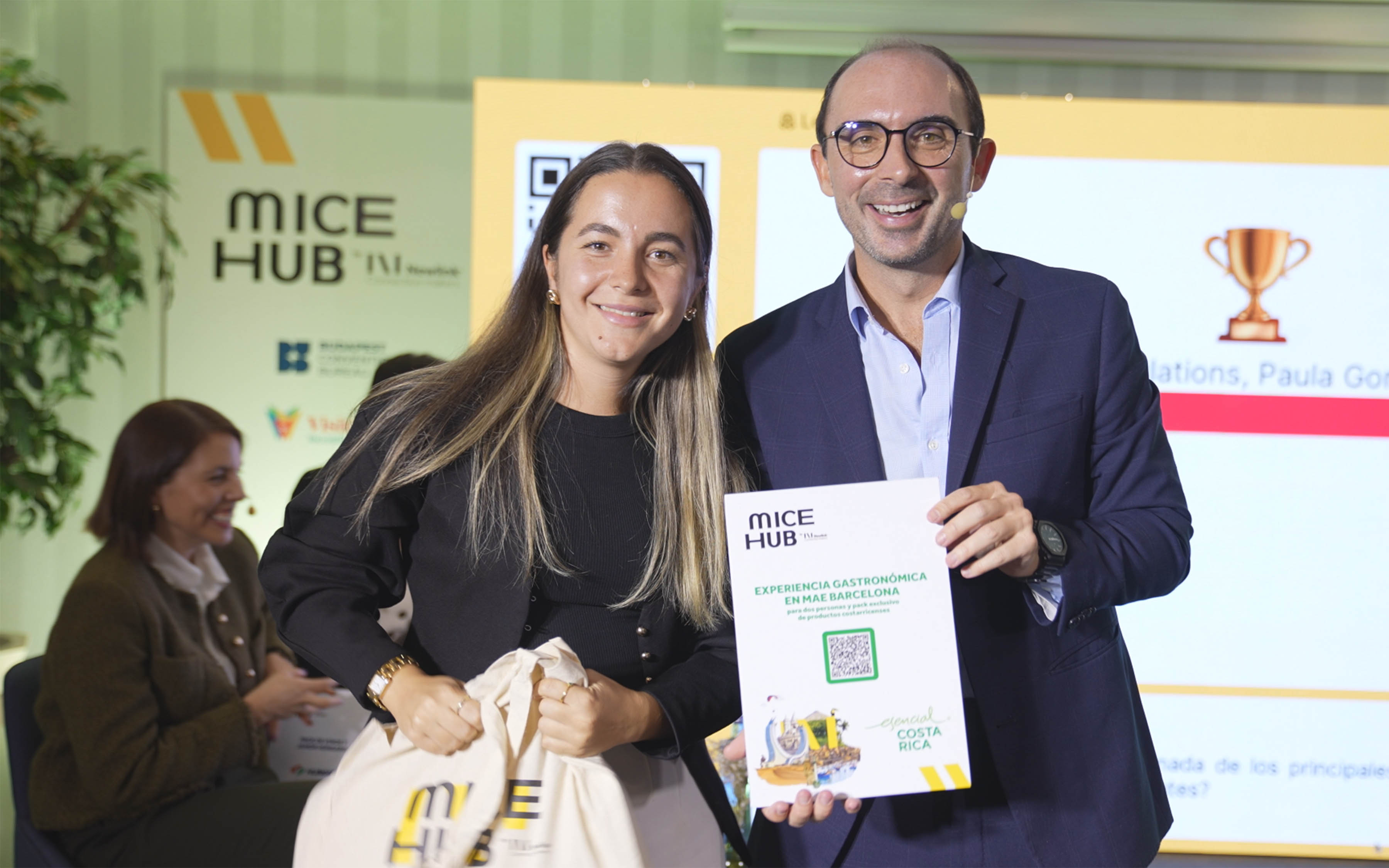 MICE Hub by Newlink_Engagement que transcende: Ligar-se à NewGen em eventos empresariais