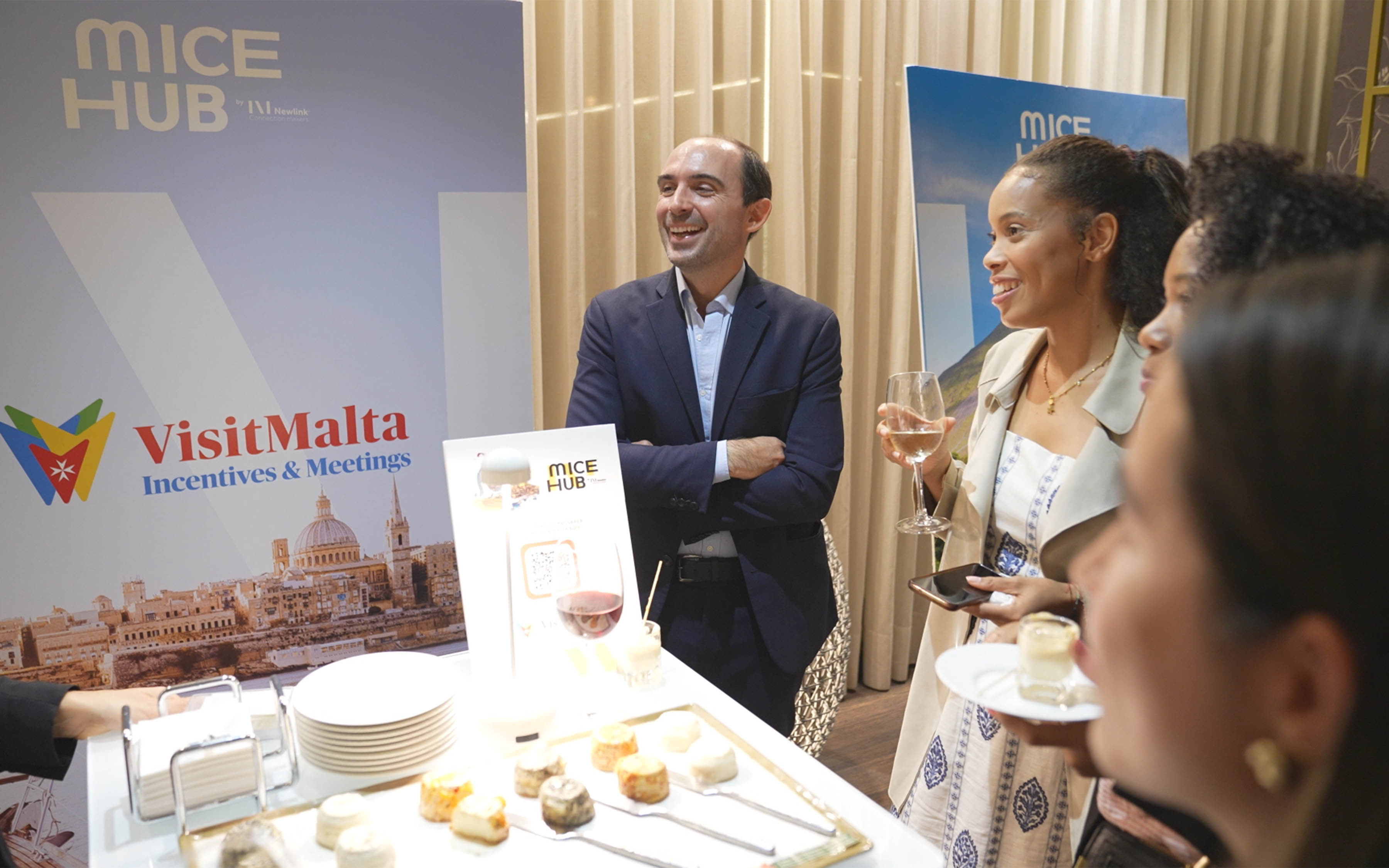 MICE Hub by Newlink_Engagement que transcende: Ligar-se à NewGen em eventos empresariais