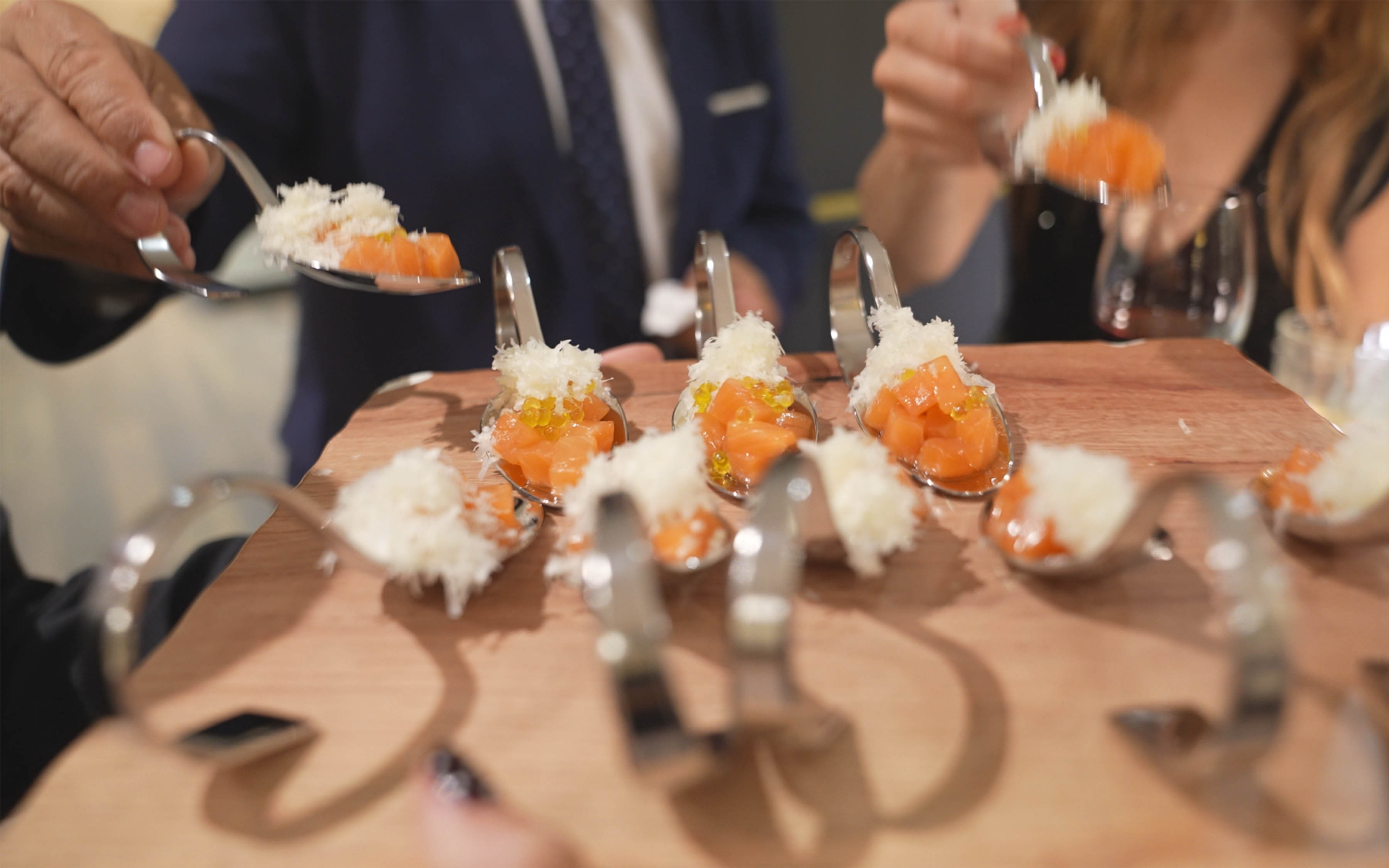 MICE Hub by Newlink_Engagement que transcende: Ligar-se à NewGen em eventos empresariais