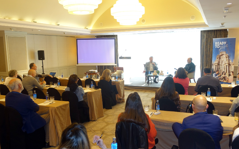 Oportunidades e desafios do trabalho híbrido na mobilidade dos trabalhadores_Madrid