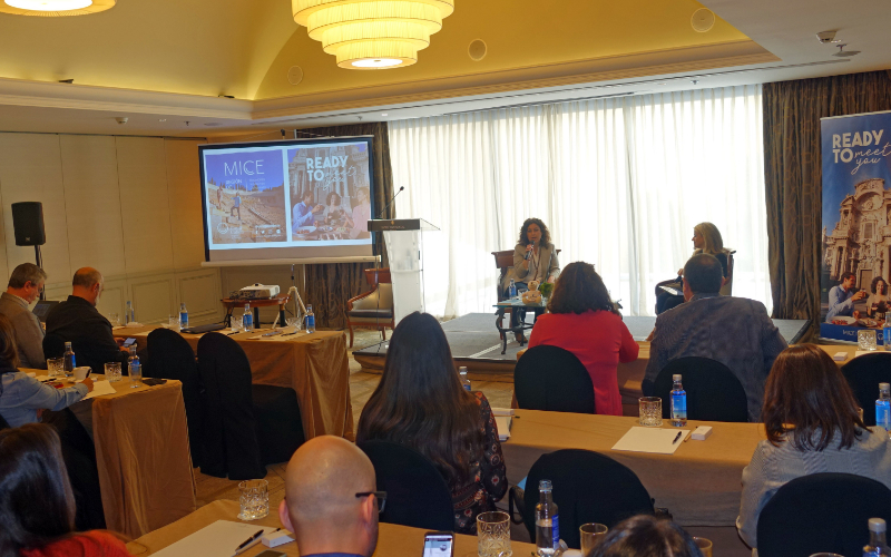 Oportunidades e desafios do trabalho híbrido na mobilidade dos trabalhadores_Madrid