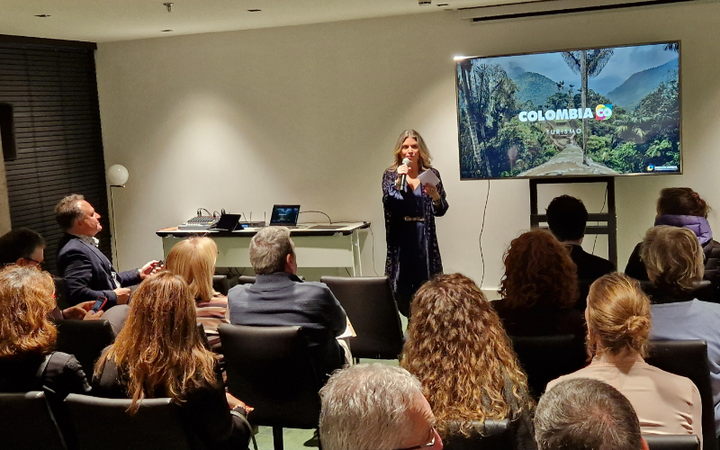 Apresentação da ProColombia e da Avianca