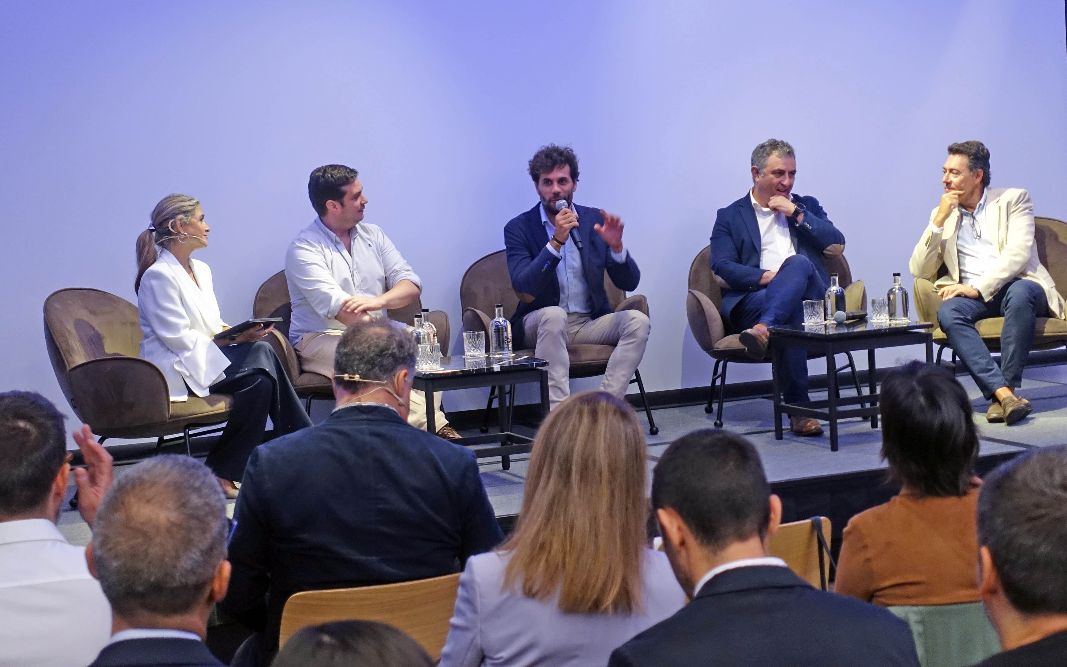 Viajar em tempos conturbados: chaves para lidar com a instabilidade internacional_Barcelona