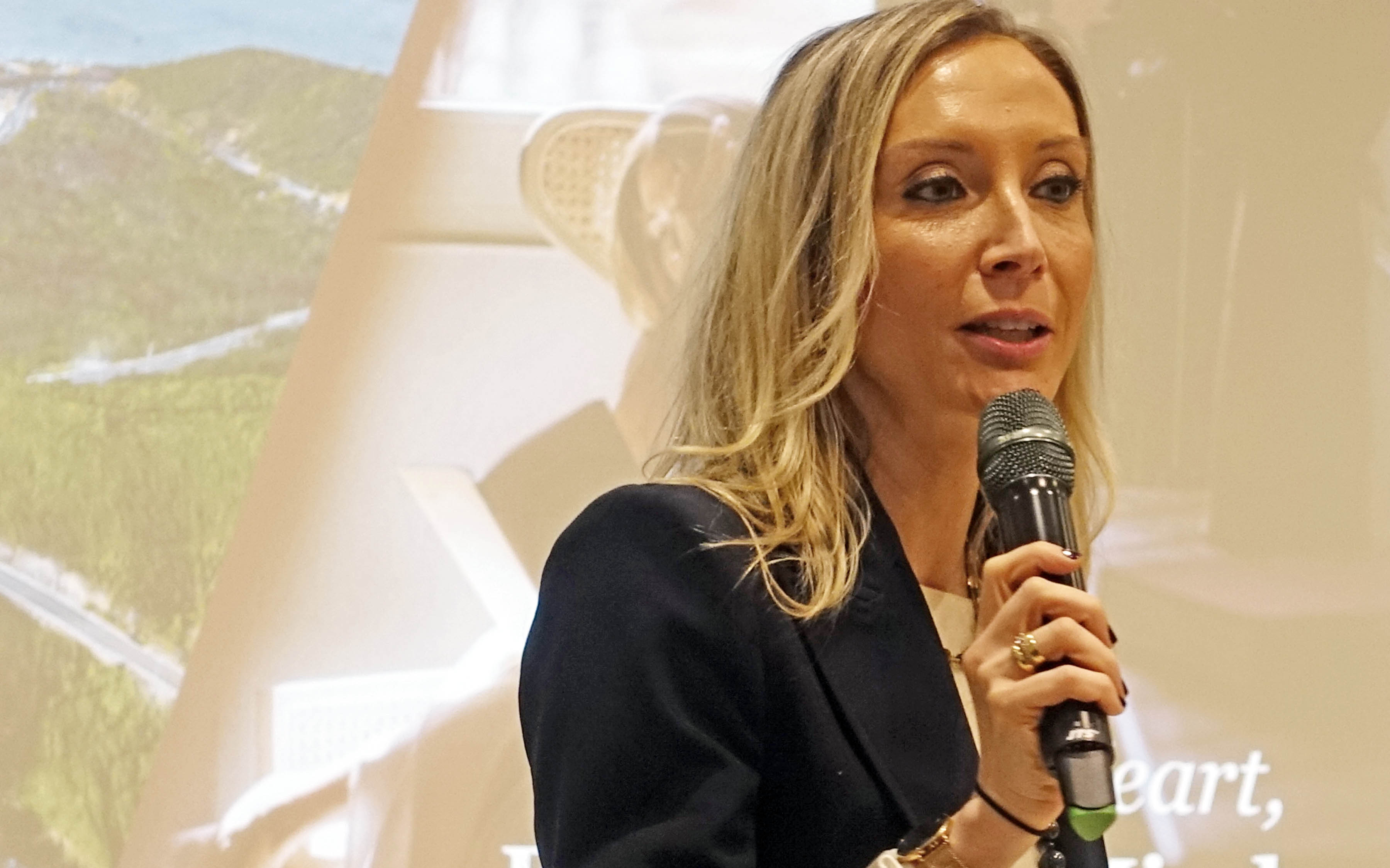 Viajar mais e poluir menos: o paradoxo sustentável_Madrid